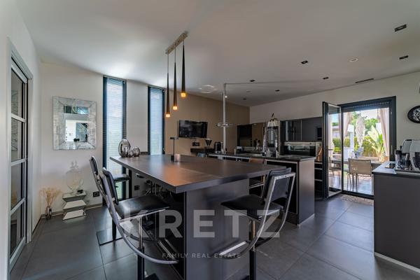 Villa contemporaine en bord de mer