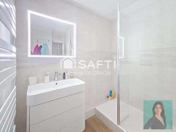 Grand appartement T3bis /4 centre castanet avec cellier + parking
