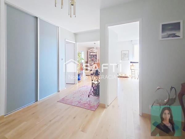 Grand appartement T3bis /4 centre castanet avec cellier + parking