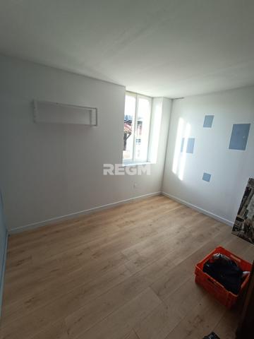 Mussidan (24400) Maison d'habitation 12 Pièces 187m2 avec dépendances