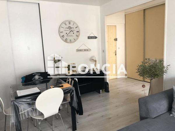 Location Appartement 2 pièces 47.74 m² - 3 PLACE DES COLOMBES Rennes 35000