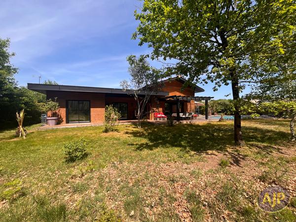 Vente maison Saint Jean D Illac : 599 500 € - AJP Immobilier Pessac
