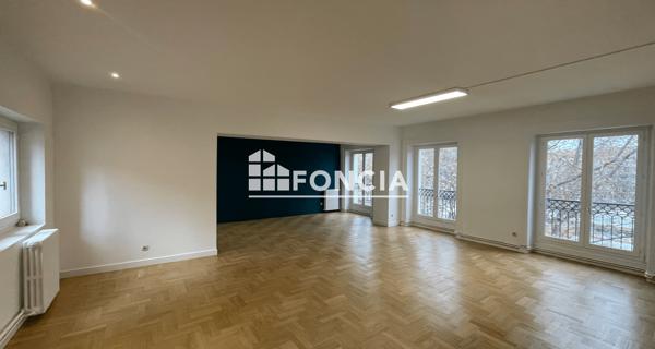 Location Appartement 5 pièces 123.75 m² - Saint-étienne 42000