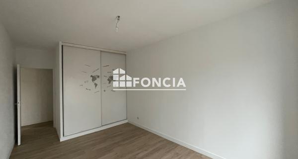 Location Appartement 5 pièces 123.75 m² - Saint-étienne 42000