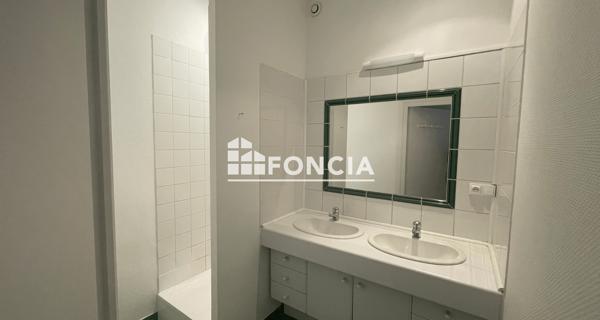 Location Appartement 5 pièces 123.75 m² - Saint-étienne 42000