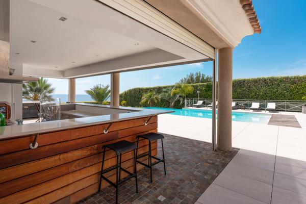 Route des Sanguinaires villa de prestige de 300m² avec piscine vue mer Ajaccio (20000)