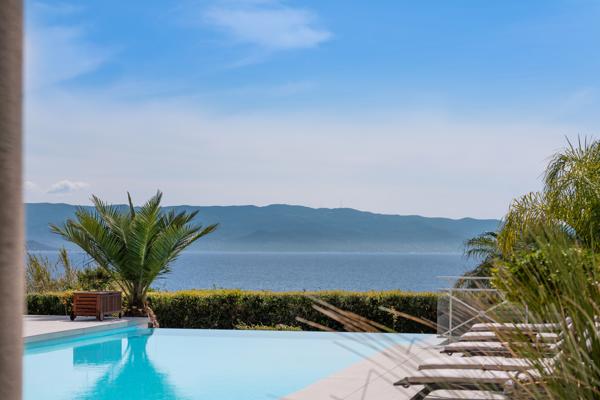 Route des Sanguinaires villa de prestige de 300m² avec piscine vue mer Ajaccio (20000)