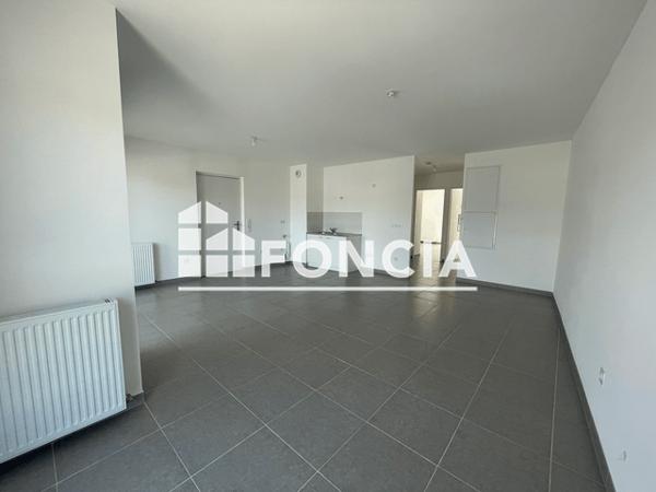 Location Appartement 3 pièces 65.89 m² - LE NEWPORT - 741 COURS TOUSSAINT MERLE La Seyne Sur Mer 83500