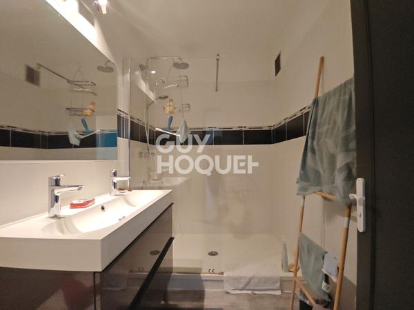 Magnifique T4 de 87m² avec terrasse de 80m² - Proximité Centre-ville - Résidence sécurisée avec ascenseur et garage !