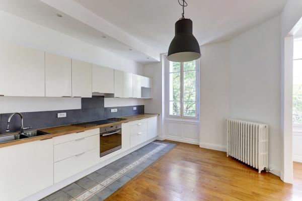 Appartement de caractère de 107,69 m² – 4 pièces – Clermont-Ferrand (63) – Secteur Massillon