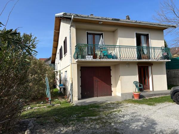 brison saint innocent maison 6 pièces 145 m2 habitable + 70 m2 de garages, terrain 700 m2