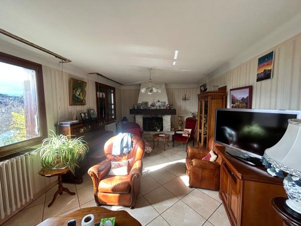 brison saint innocent maison 6 pièces 145 m2 habitable + 70 m2 de garages, terrain 700 m2