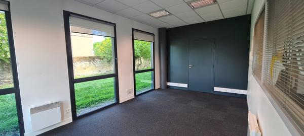 Bureaux 126m² – Beaucouze