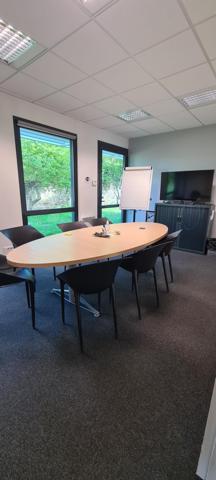 Bureaux 126m² – Beaucouze