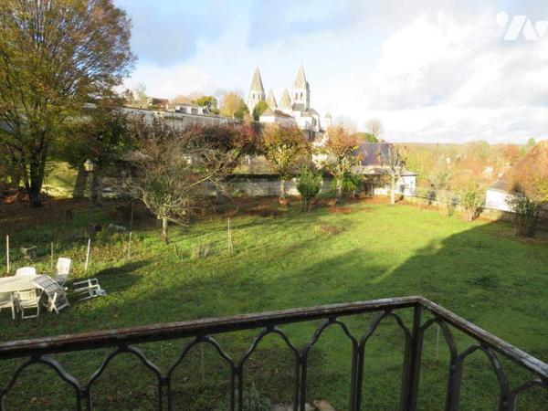 Propriété atypique centre Loches