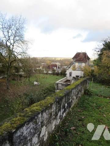 Propriété atypique centre Loches