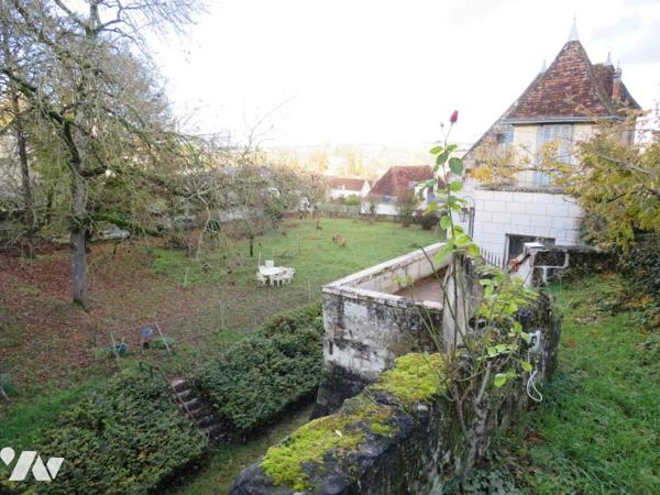 Propriété atypique centre Loches