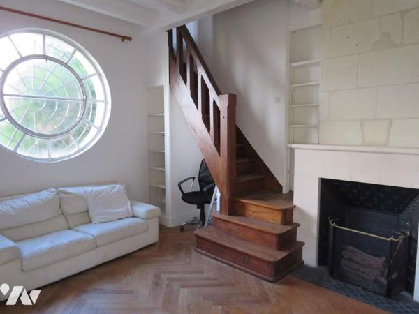 Propriété atypique centre Loches