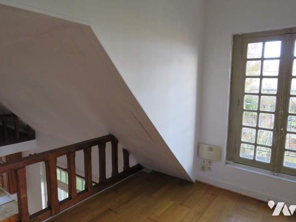 Propriété atypique centre Loches