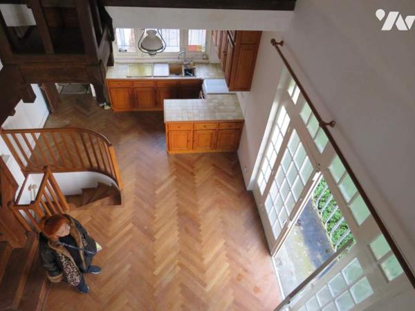 Propriété atypique centre Loches