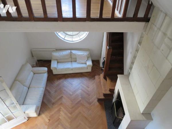 Propriété atypique centre Loches