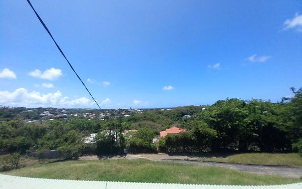 Appartement à louer    3 pièces • 70,67 m2 Le Gosier