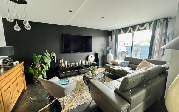 Maison à vendre    6 pièces •  Narrosse