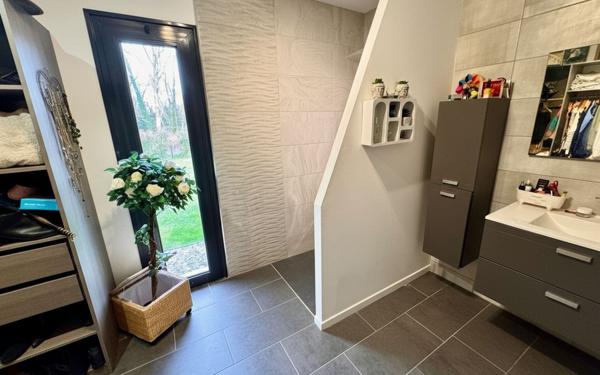 Maison à vendre    6 pièces •  Narrosse