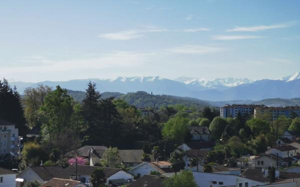 Appartement à vendre    2 pièces • 48,22 m2 Billère