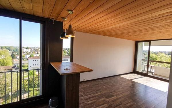 Appartement à vendre    2 pièces • 48,22 m2 Billère