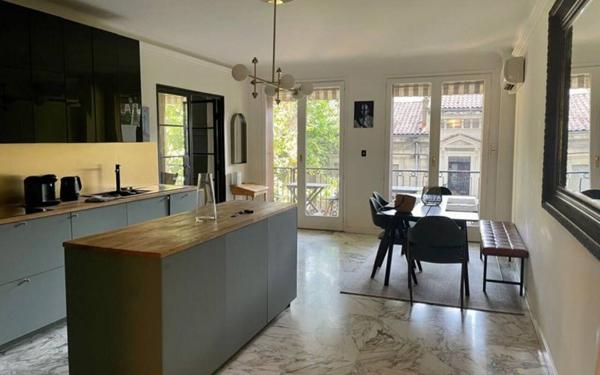 Appartement à vendre    4 pièces • 106,50 m2 Avignon