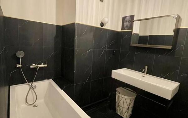 Appartement à vendre    4 pièces • 106,50 m2 Avignon