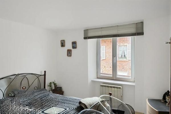 Appartement 3 pièces, 2 chambres+cave