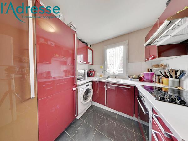 Appartement dernier étage Noisy Le Grand 2 pièce(s) 50 m2