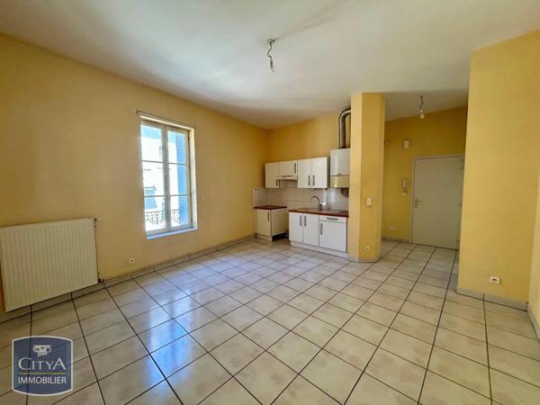 Appartement à louer 2 pièces 46.88m² Châtel-Guyon (63140)