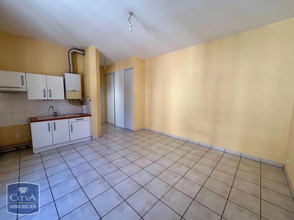 Appartement à louer 2 pièces 46.88m² Châtel-Guyon (63140)