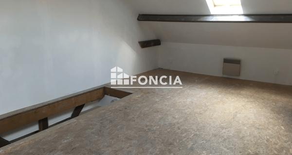 Location Local commercial 2 pièces 62.4 m² - Bonneuil-en-france 95500