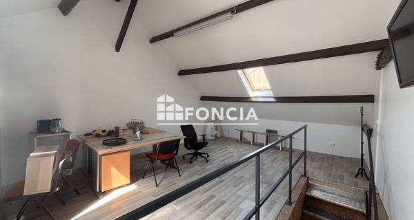 Location Local commercial 2 pièces 62.4 m² - Bonneuil-en-france 95500