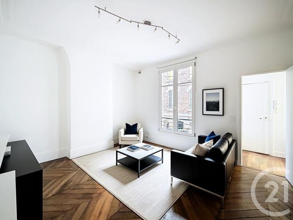 Appartement F2 à vendre  3 pièces - 69,50 m2 PARIS - 75008