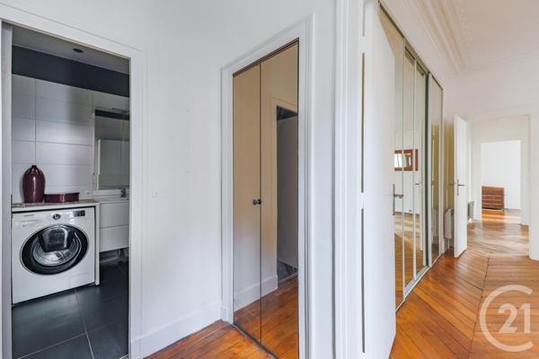 Appartement F2 à vendre  3 pièces - 69,50 m2 PARIS - 75008