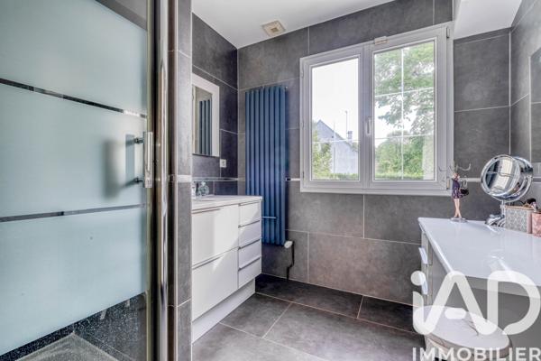 Maison à vendre 4 pièces 130 m² Gressy