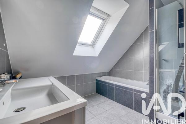 Maison à vendre 4 pièces 130 m² Gressy