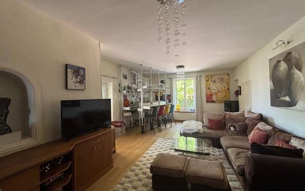 Maison à vendre    7 pièces •  Reyrieux