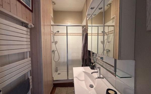 Maison à vendre    7 pièces •  Reyrieux