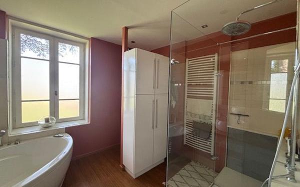 Maison à vendre    7 pièces •  Reyrieux