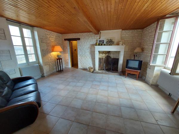 Maison à vendre à Garat (16410) - Charente