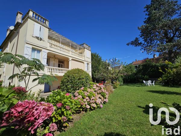 Maison à vendre 10 pièces 304 m² Saint-Céré