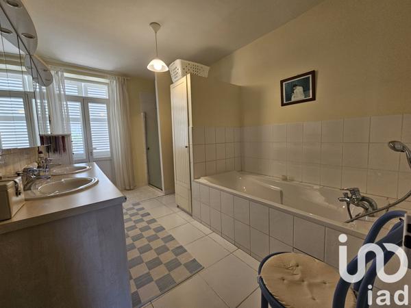 Maison à vendre 10 pièces 304 m² Saint-Céré