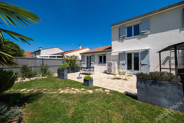 Maison familiale de 170 m² avec 4 chambres  à Châtenoy Le Royal