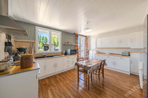Maison familiale de 170 m² avec 4 chambres  à Châtenoy Le Royal